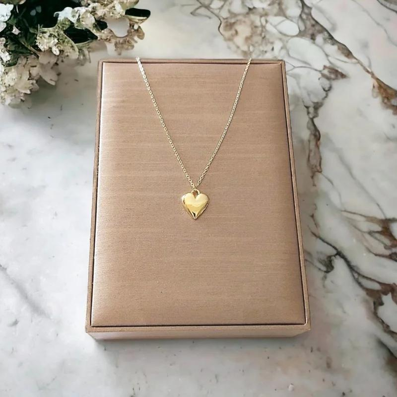 pendent necklace